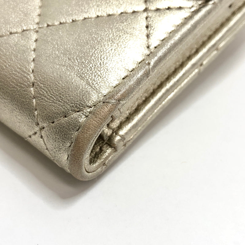【中古品】【レディース】 CHANEL シャネル A82288 クラシックスモール ウォレット 三つ折り財布 181-260713-rs-07-fur カラー：シャンパンゴールド系 万代Net店