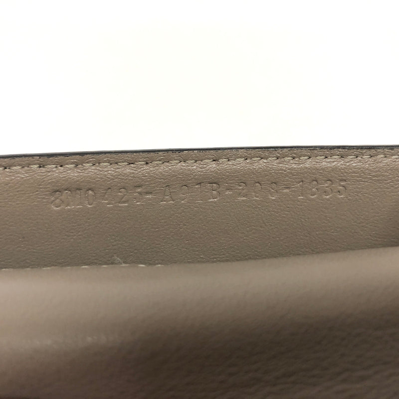 【中古品】【メンズ/レディース】 FENDI フェンディ 8M0425 ピーカブー セレリア カードケース 小銭入れ小物 181-260713-rs-03-fur カラー：グレージュ 万代Net店