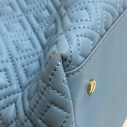 【中古品】【レディース】 TORY BURCH トリーバーチ QUILTED CHAIN TOTE BAG キルティング トートバッグ ショルダーバッグ 鞄 180-260716-rs-09-fur カラー：ライトブルー 万代Net店