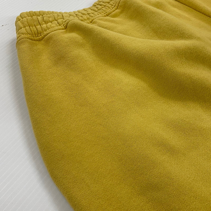 【中古品】【メンズ】 EMOTIONALLY UNAVAILABLE エモーショナリー アンアベイラブル EU WAVY SCRIPT SWEAT SHORT EU-S22-0000-033 スクリプト スウェット ショーツ ボトムス ハーフパンツ ショートパンツ 152-251124-yo-21-tei サイズ：L カラー：イエロー 万代Net店