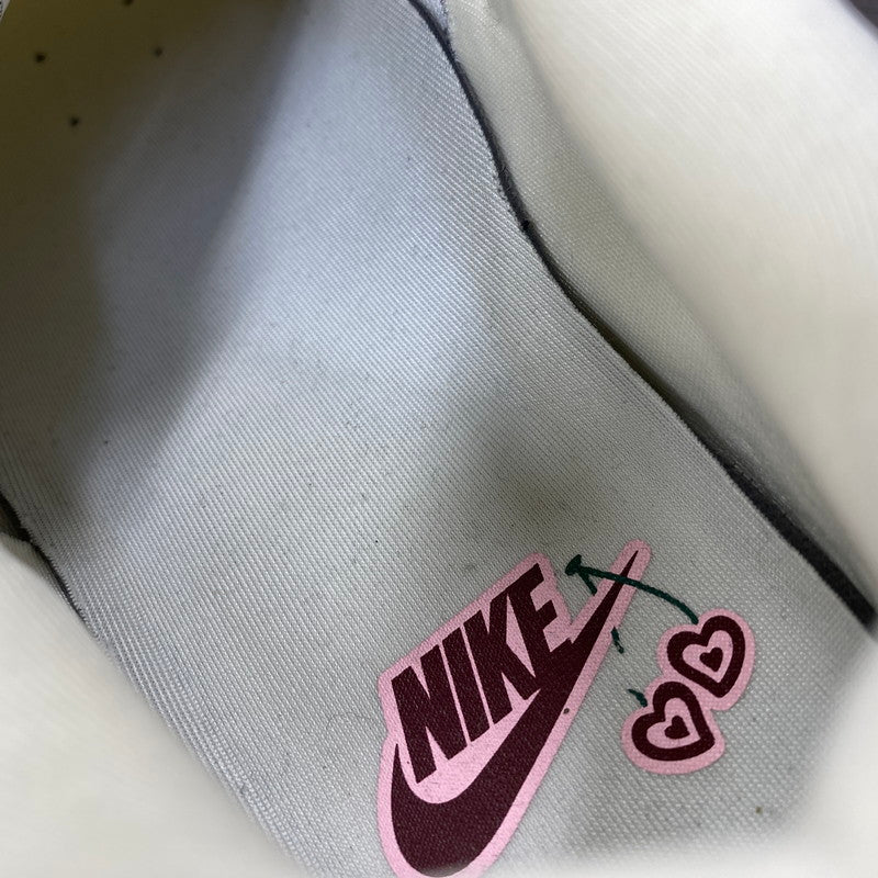 【中古品】【レディース】 NIKE ナイキ FZ5164-133 WOMEN'S AIR MAX 90 LV8 SE VALENTINE'S DAY 2024 ウィメンズ エア マックス 90 バレンタインデー スニーカー 靴 166-261018-kh-12-izu サイズ：24 カラー：SAIL/DARK TEAM RED-ADOBE-MED SOFT PINK 万代Net店