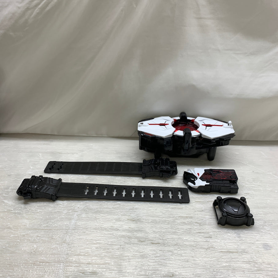 【現状渡し品】 バンダイ 仮面ライダーゼロワン DXアークドライバー 042-261007-MS-06-min 万代Net店
