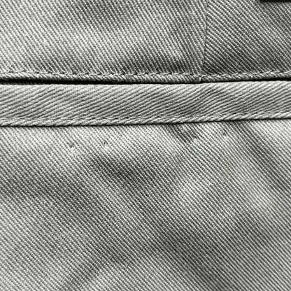 【中古品】【メンズ】 Dickies ディッキーズ 14788600 2-TUCK WIDE CHINO PANTS ツータックワイドチノパンツ ズボン ボトムス 158-250830-ma-27-izu サイズ：32 カラー：CHARCOAL 万代Net店